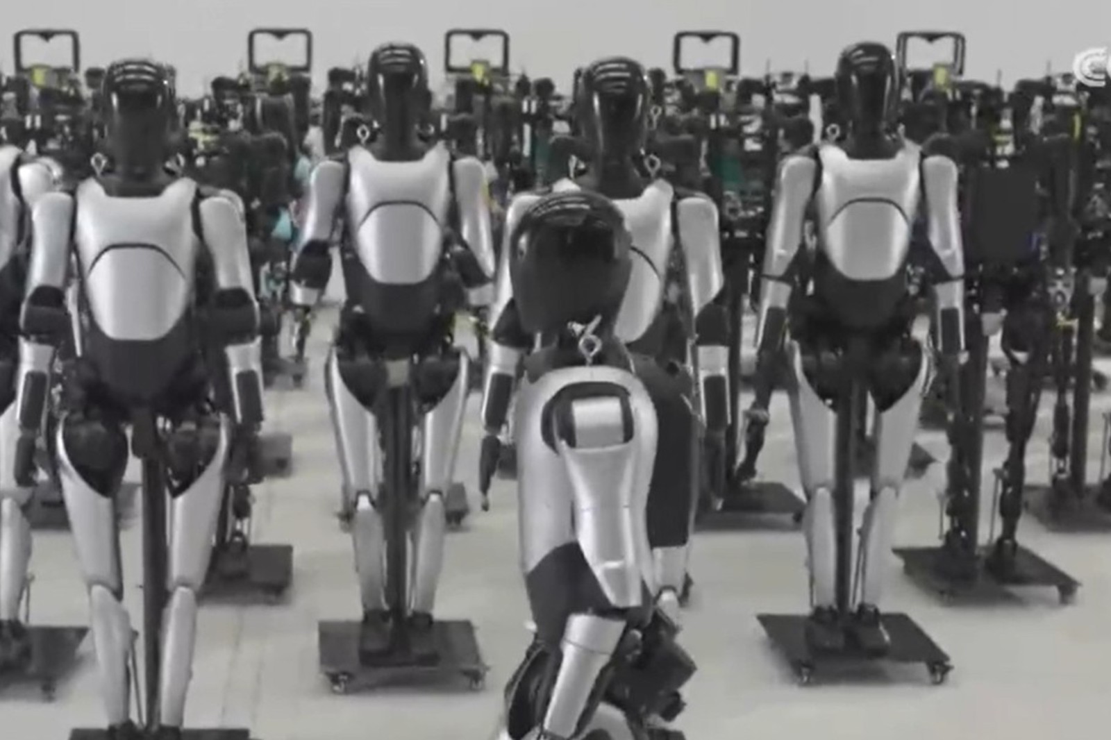 央视报道！揭秘球速机器人量产超级工厂